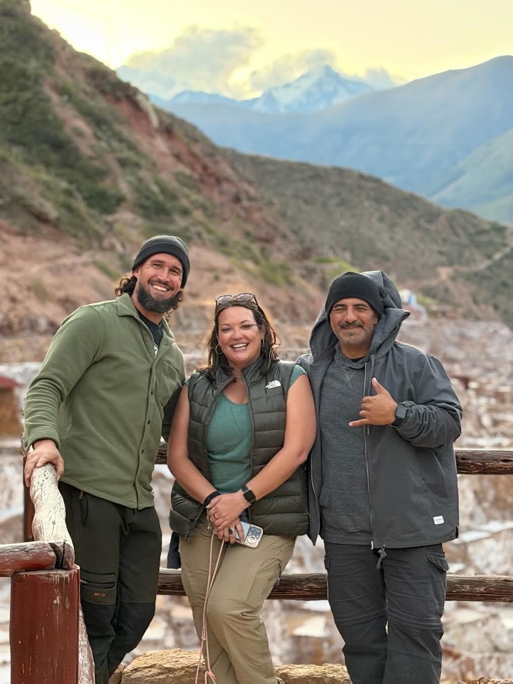 The retreat group together overlooking the Maras salt terraces